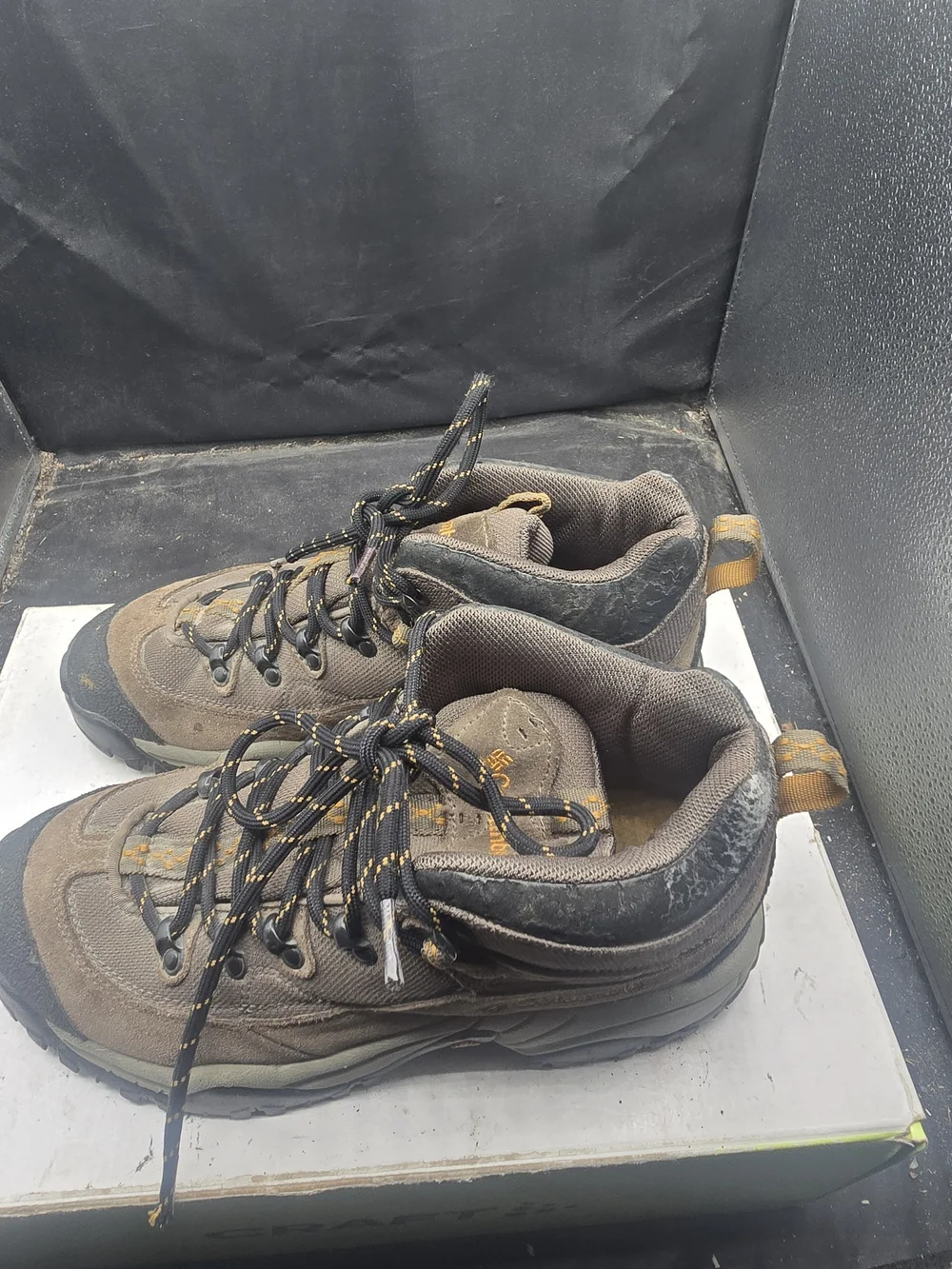 Columbia Men's Brown and Black Hiking Boots